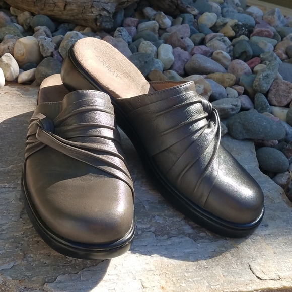 ARRAY Gray Jazz Mules - Size 9.5M (EUC) - Picture 7 of 9